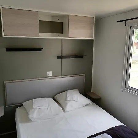 Camping Le Rhône Ex De Hpa 3*